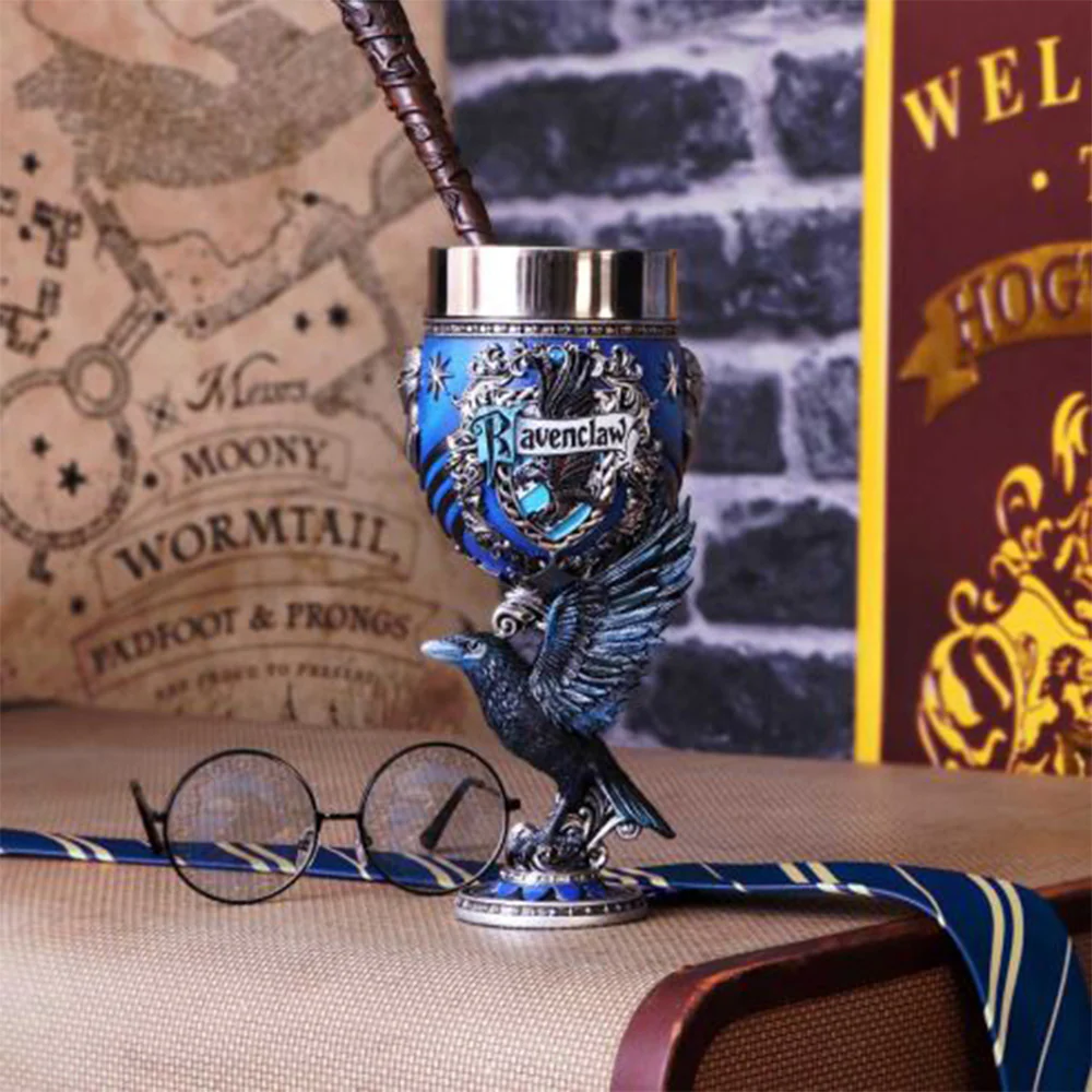 625-harry-potter-ravenclaw-collectible-goblet-7.webp Harry Potter Ravenclaw Collectible Goblet